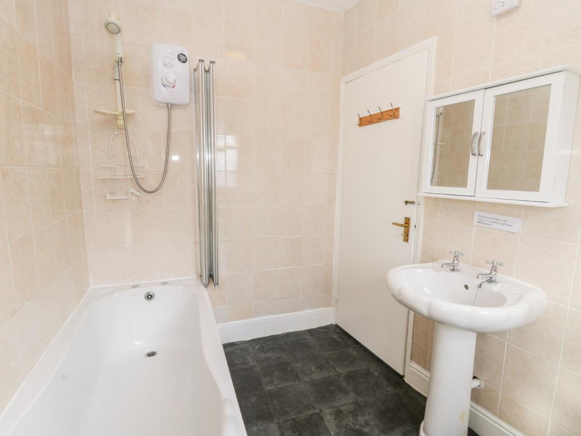 Mowbray 7 Apartment Bridlington Bagian luar foto